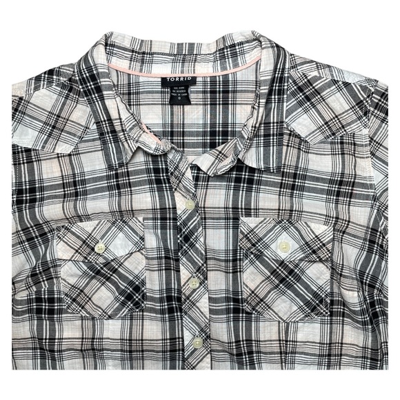 Torrid Plaid Button Down Shirt - Picture 3 of 6